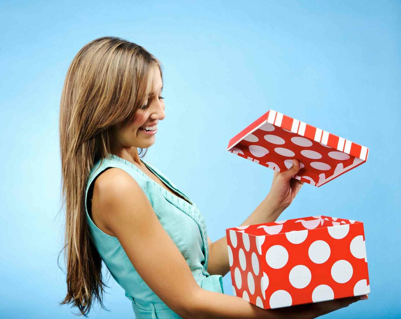 Best Wishes Flowers & Gifts