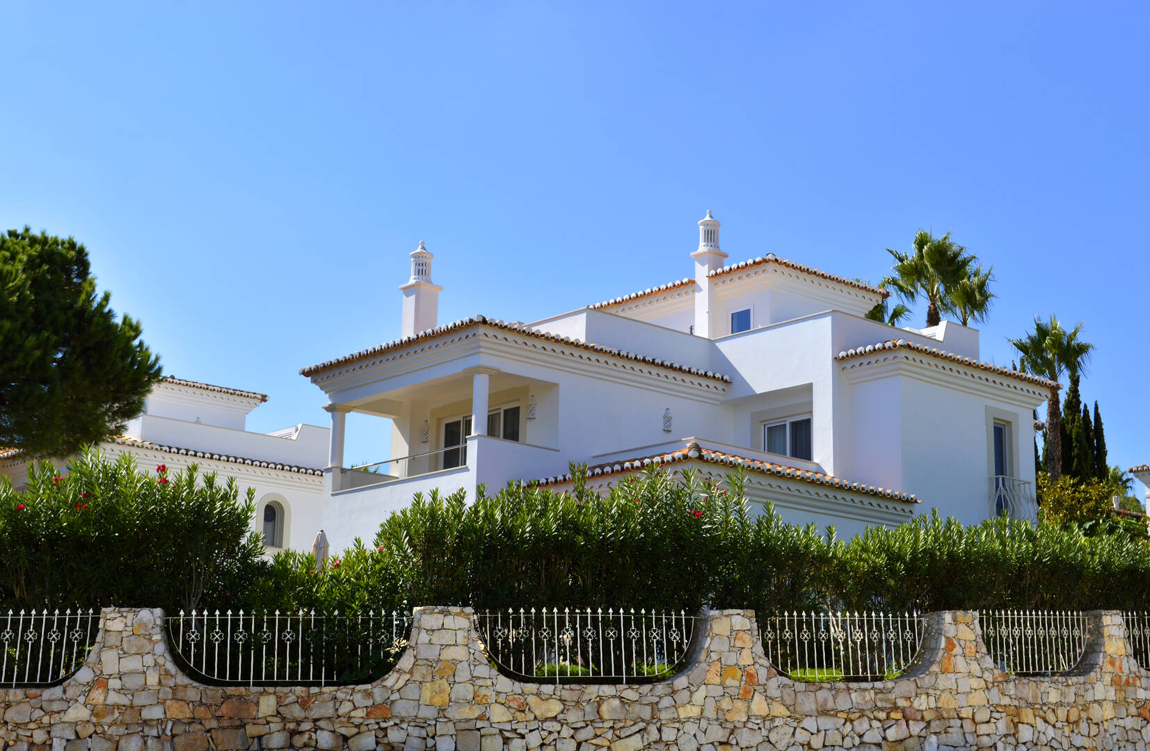 Alto Apartments